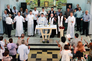 Celebração foi presidida pelo Pe. Renato Biasi e contou com participação de irmãos Maristas, Franciscanos e Padres da Arquidiocese.