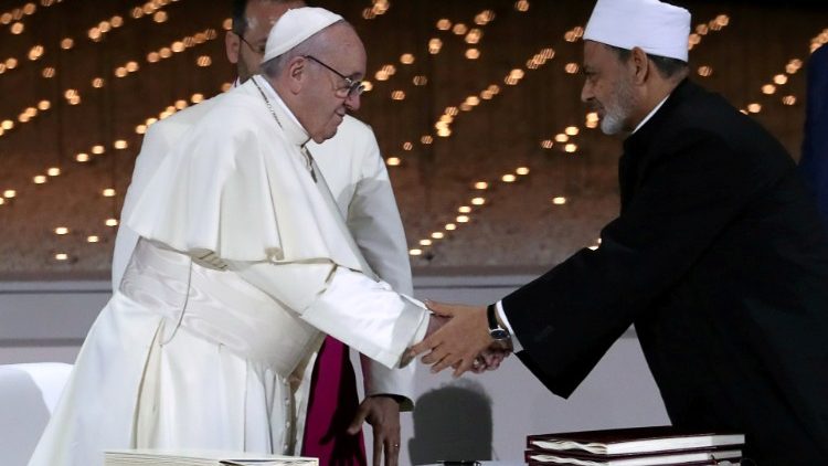 A assinatura da Declaração sobre a Fraternidade Humana em Abu Dhabi (2019)