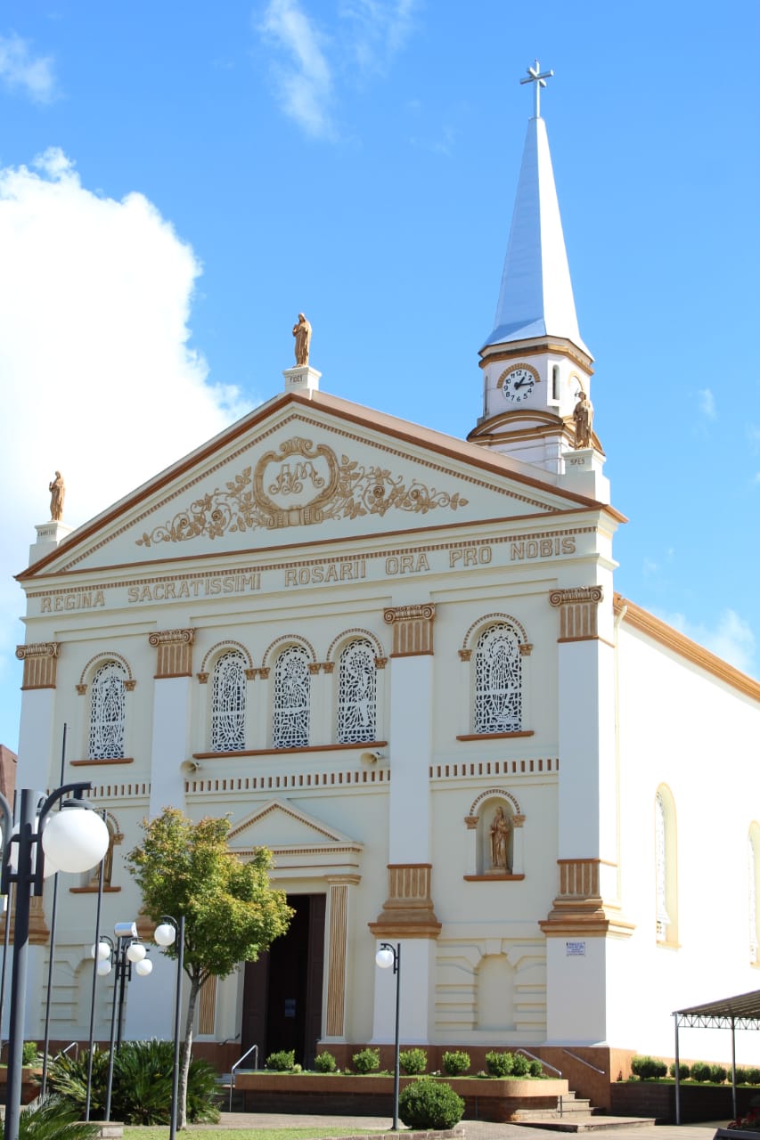 Nossa Senhora do Rosário / Serafina Corrêa